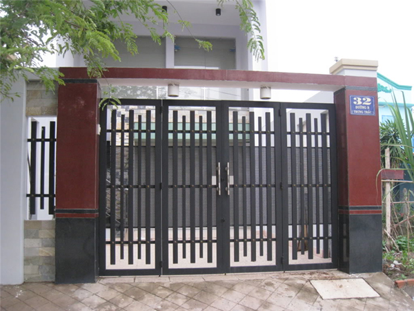 các kiểu cửa cổng sắt đẹp 34
