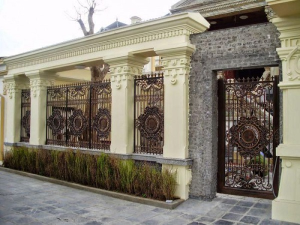 các kiểu cửa cổng sắt đẹp 37