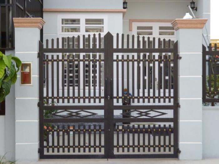 cổng sắt đẹp hiện đại 33