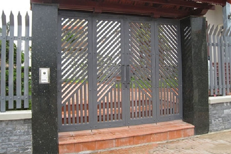 mẫu cổng sắt nhà phố đẹp 42